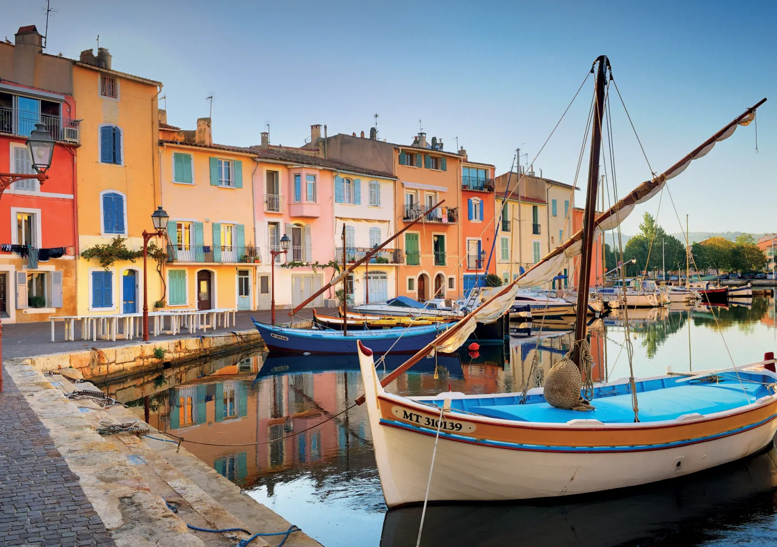 Puzzle 1000 el. Port w Martigues / Francja